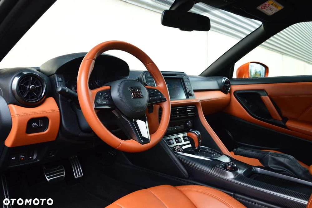 Nissan GT-R Prestige - 14