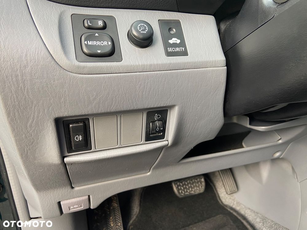 Toyota RAV4 2.0 VVT-i Prestige - 20