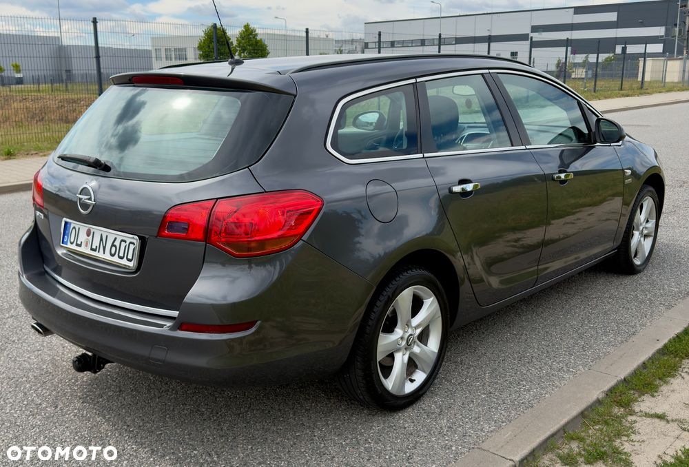 Opel Astra 1.4 Turbo Color Edition - 4