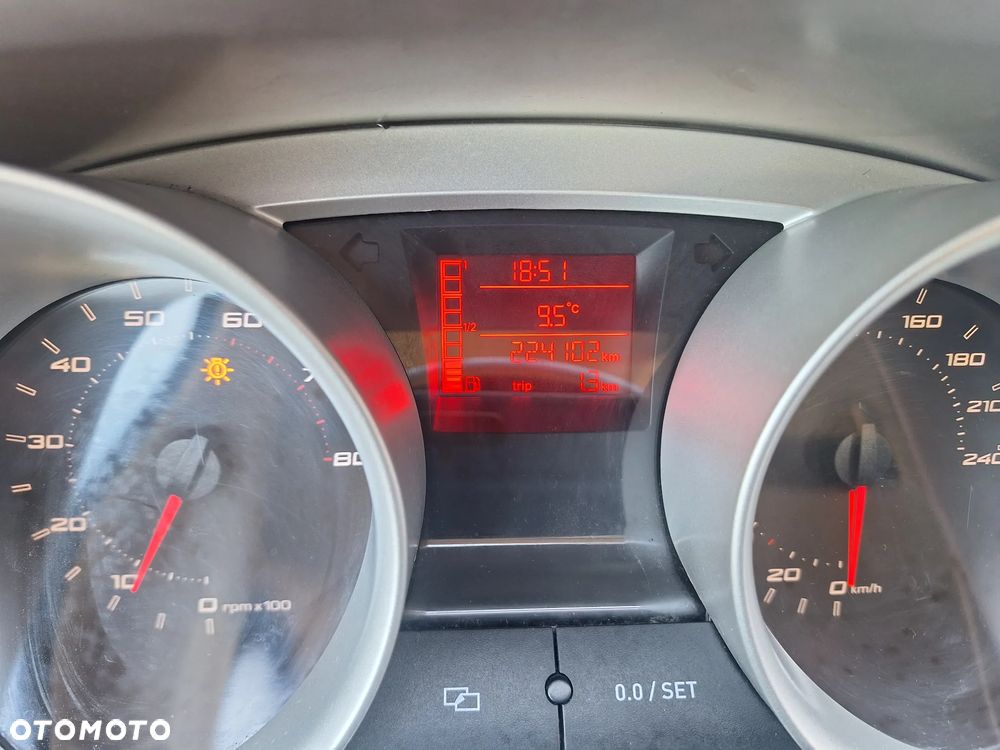 Seat Ibiza 1.4 16V Comfort Edition - 9