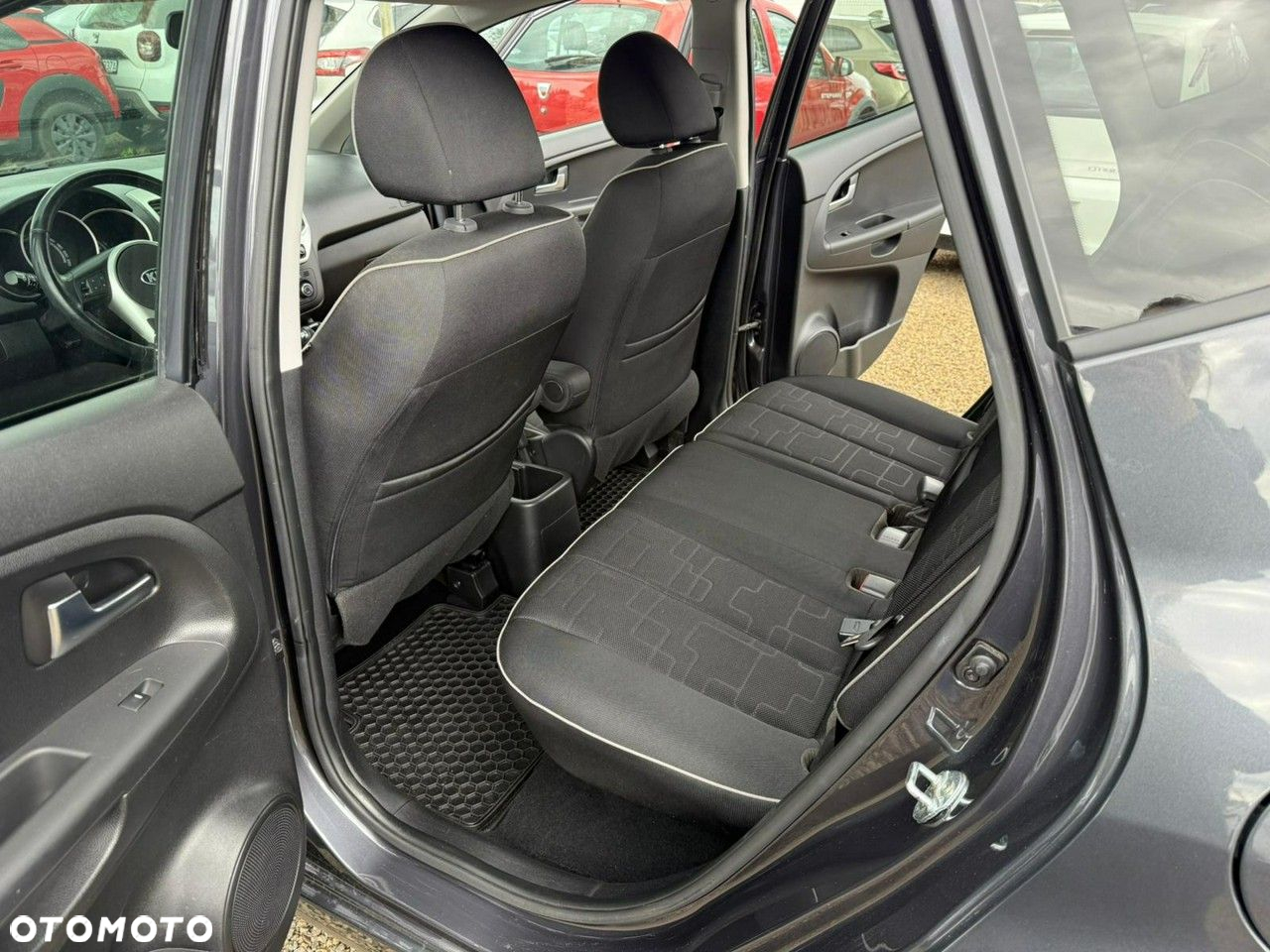 Kia Venga - 16
