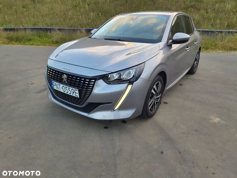 Peugeot 208 - 22