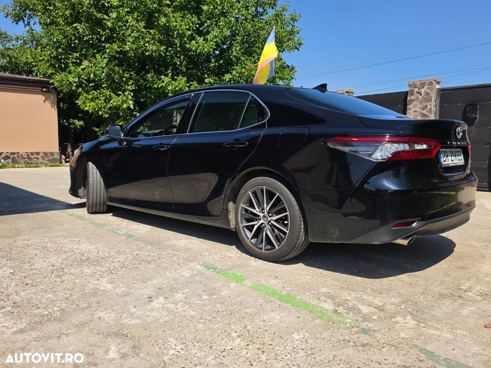 Toyota Camry 2.5 Exclusive - 9