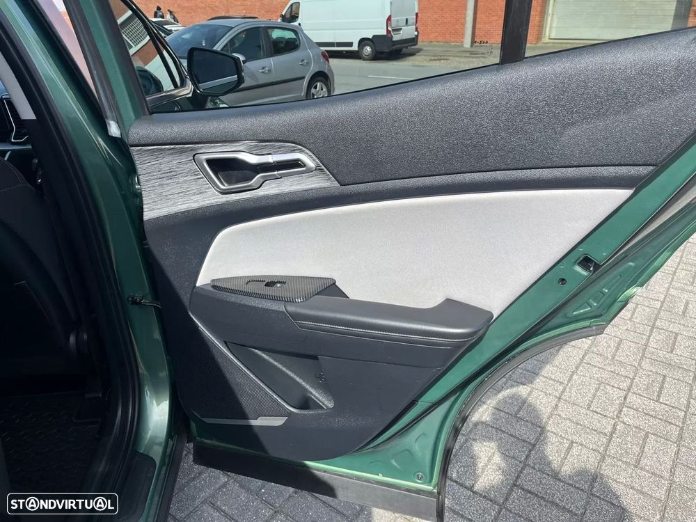 Kia Sportage 1.6 T-GDI Drive - 19