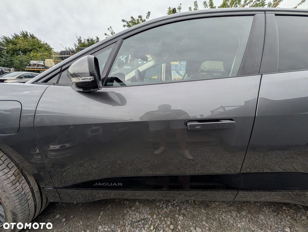 DRZWI PRZEDNIE LEWE JAGUAR I PACE "LKH" 2019 ROK