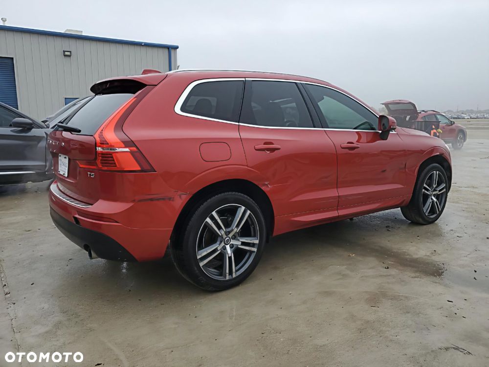 Volvo XC 60 - 4