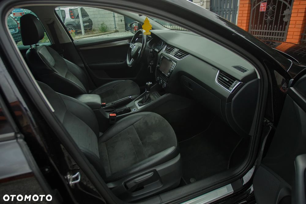 Skoda Octavia 2.0 TDI 4x4 DSG Scout - 30