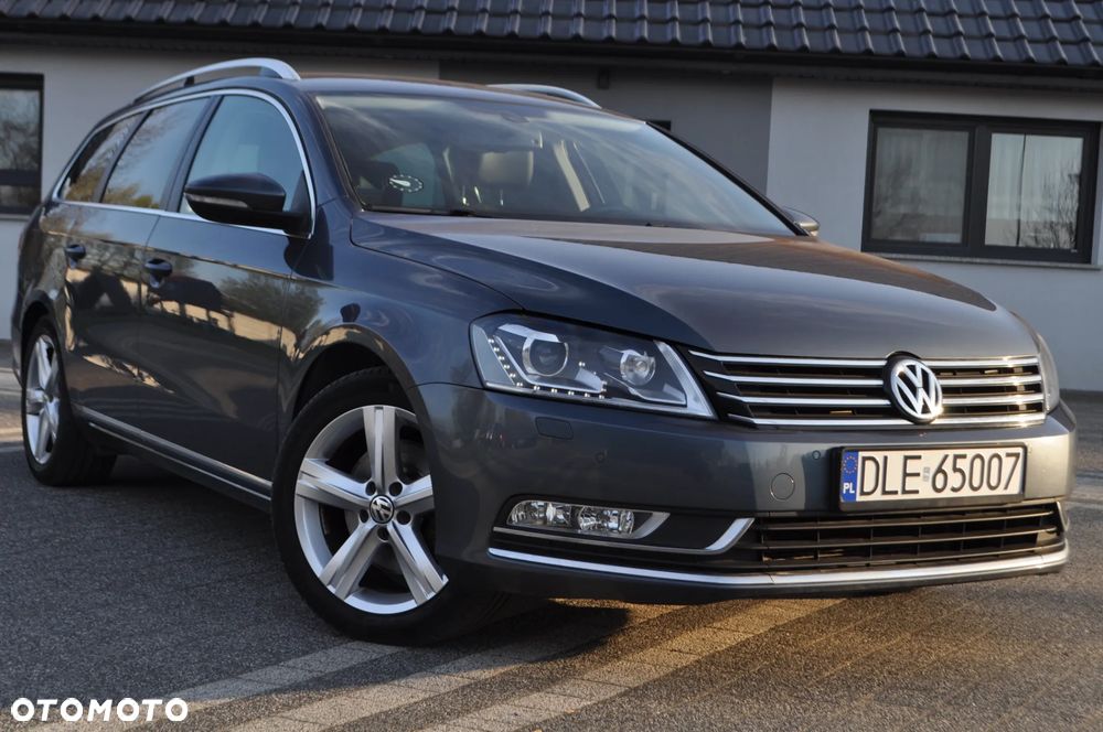 Volkswagen Passat 2.0 TDI DPF Highline - 25