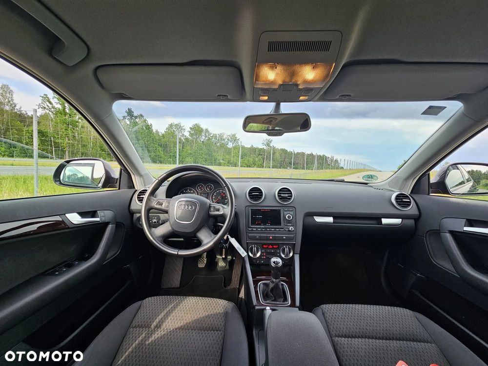 Audi A3 Sportback 1.8 TFSI Attraction - 9
