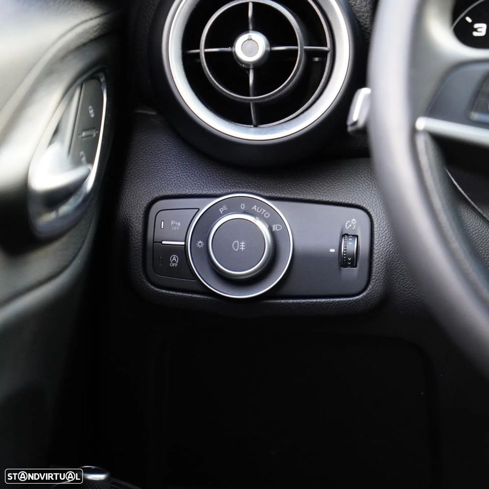 Alfa Romeo Giulia 2.2 D - 23