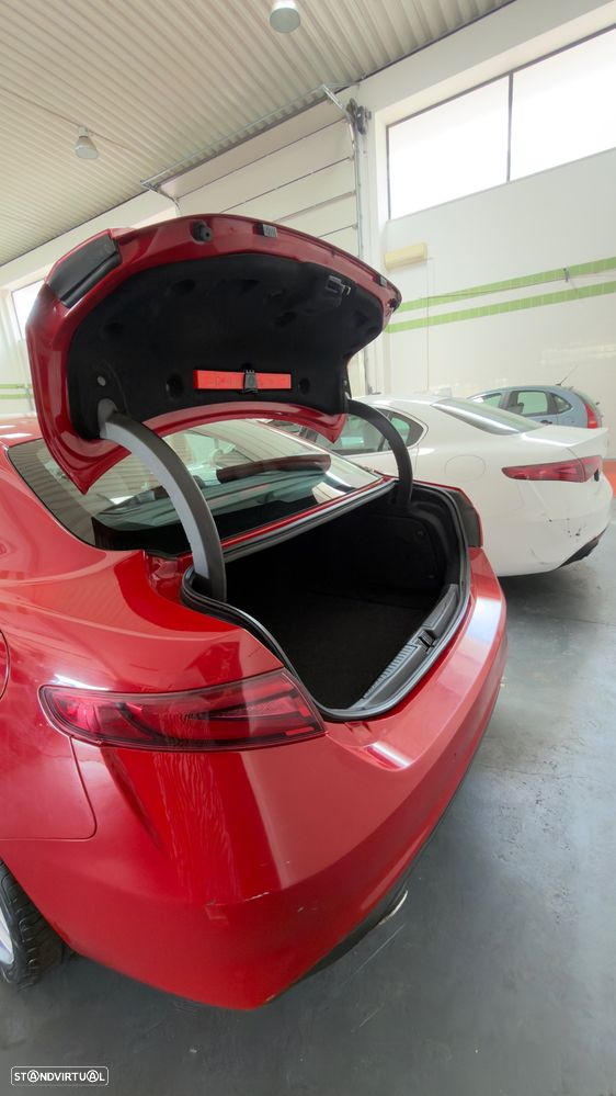 Alfa Romeo Giulia 2.2 D Sprint AT8 - 24