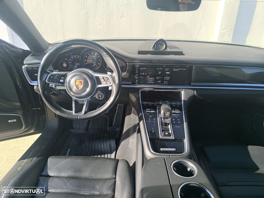 Porsche Panamera 4 E-Hybrid Executive - 11