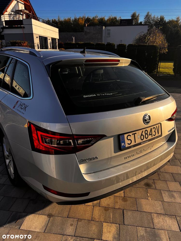 Skoda Superb 2.0 TDI Ambition - 4