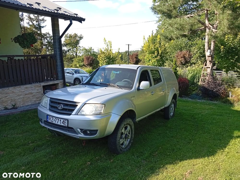 Tata Xenon - 12