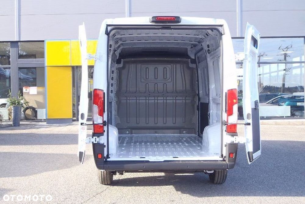 Opel Movano Heavy L2H2 2.2 180KM - 9