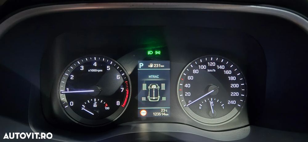 Hyundai Tucson 1.6 T-GDi 4WD 7DCT Luxury - 26