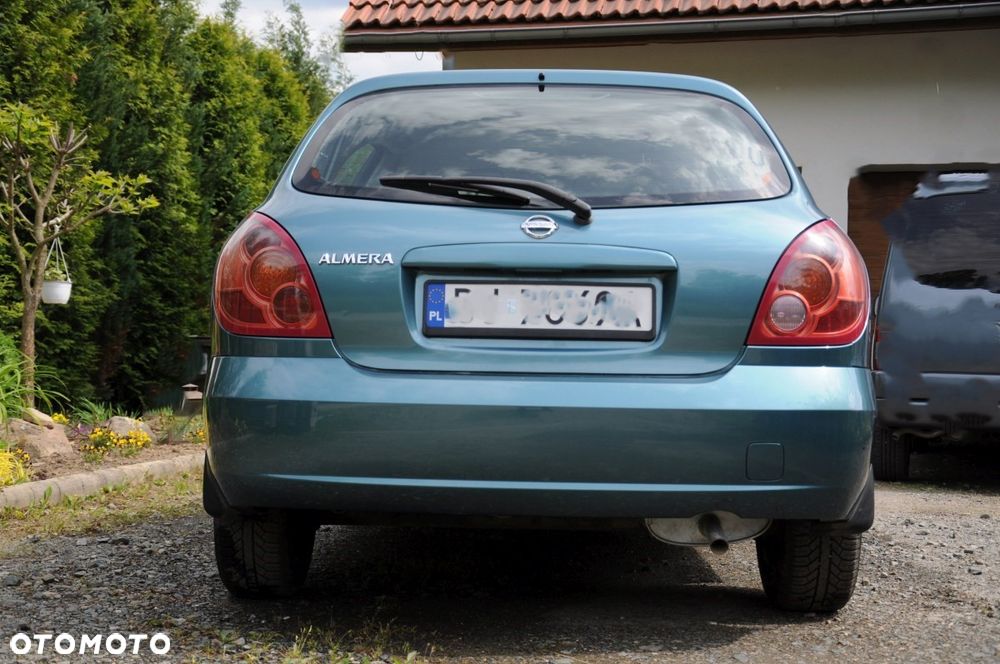Nissan Almera 1.5 Visia + - 27