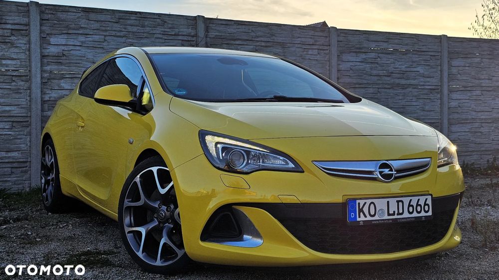 Opel Astra IV GTC OPC - 6