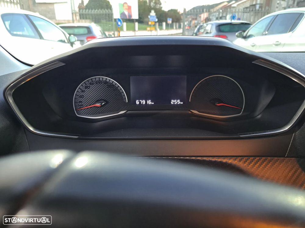 Peugeot 208 BlueHDi 100 Active - 19