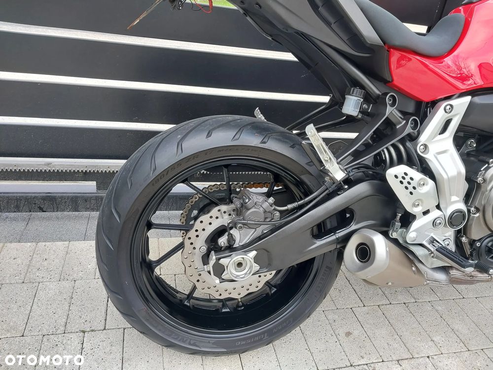 Yamaha MT - 9