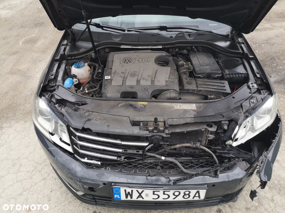 Volkswagen Passat 1.6 TDI BlueMotion - 11