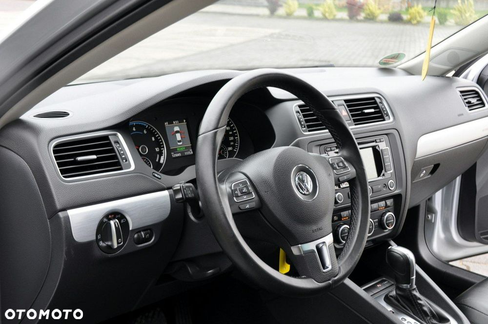 Volkswagen Jetta 1.4 Hybrid DSG Highline - 22