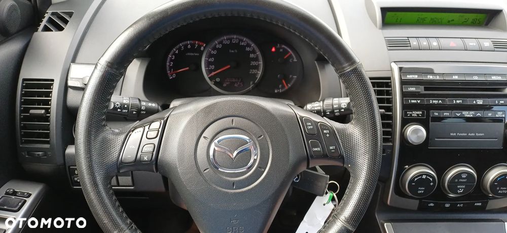 Mazda 5 2.0 Active - 12