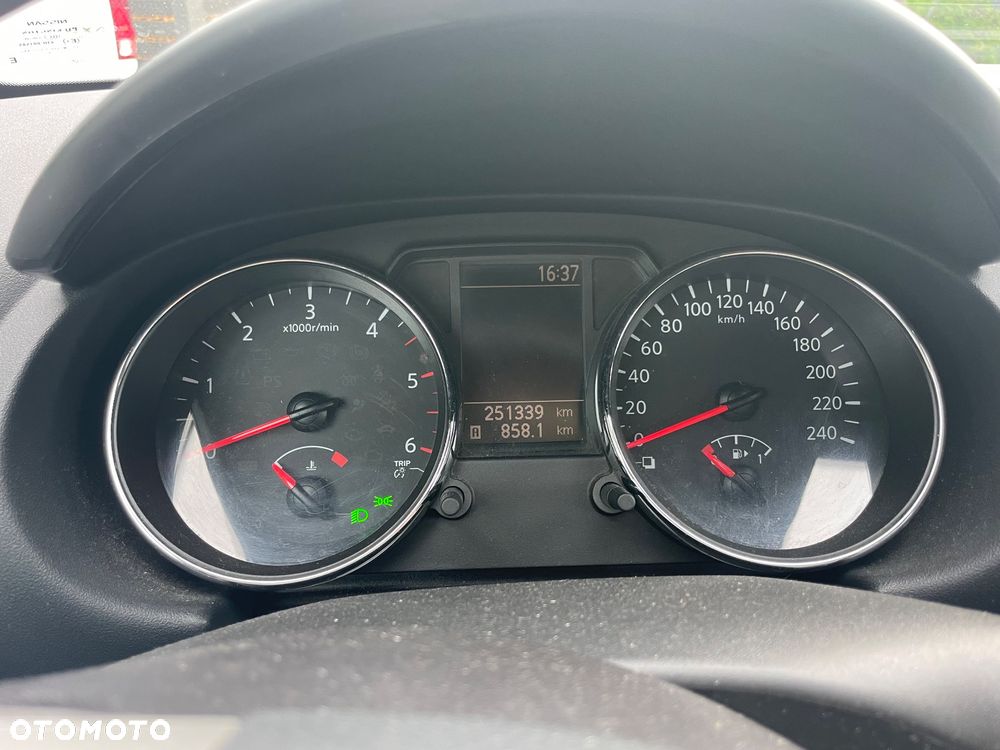 Nissan Qashqai 1.6 DCi Tekna - 10
