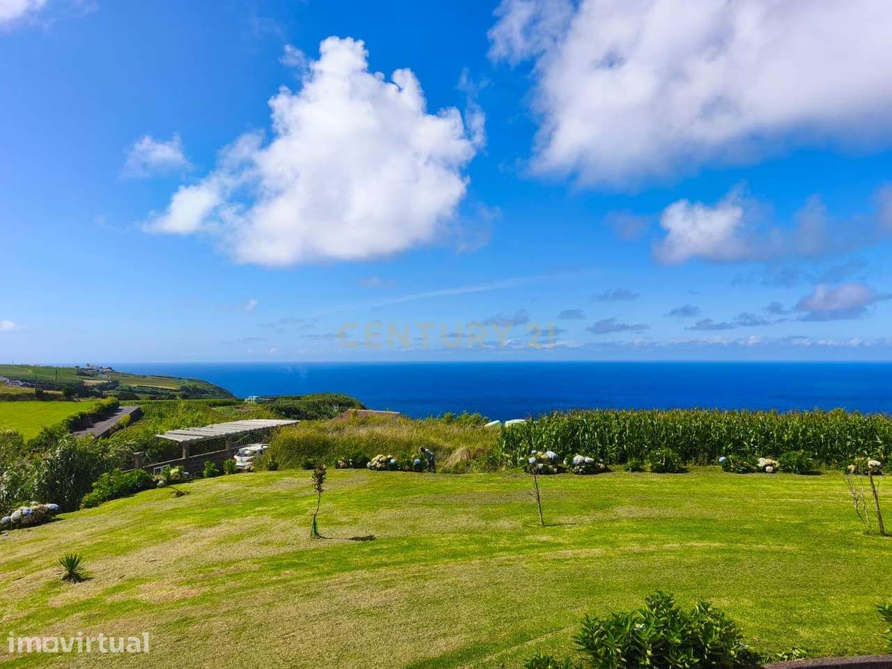 Moradia Única com Vista Mar Desafogada em Santana – Nordeste - Grande imagem: 2/23