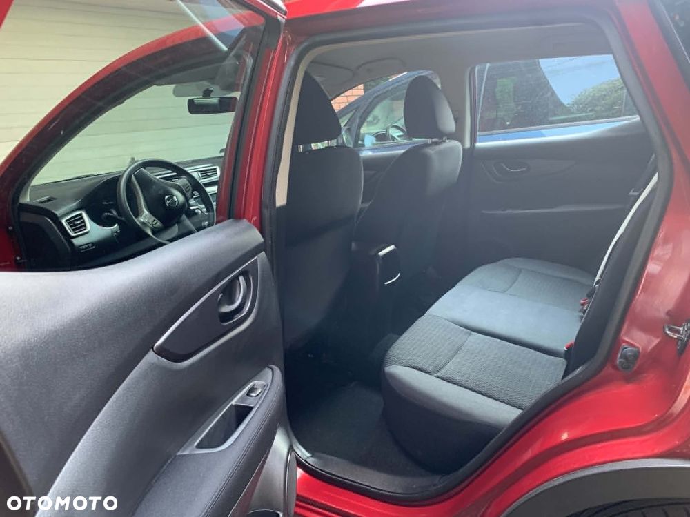 Nissan Qashqai 1.6 Visia - 8