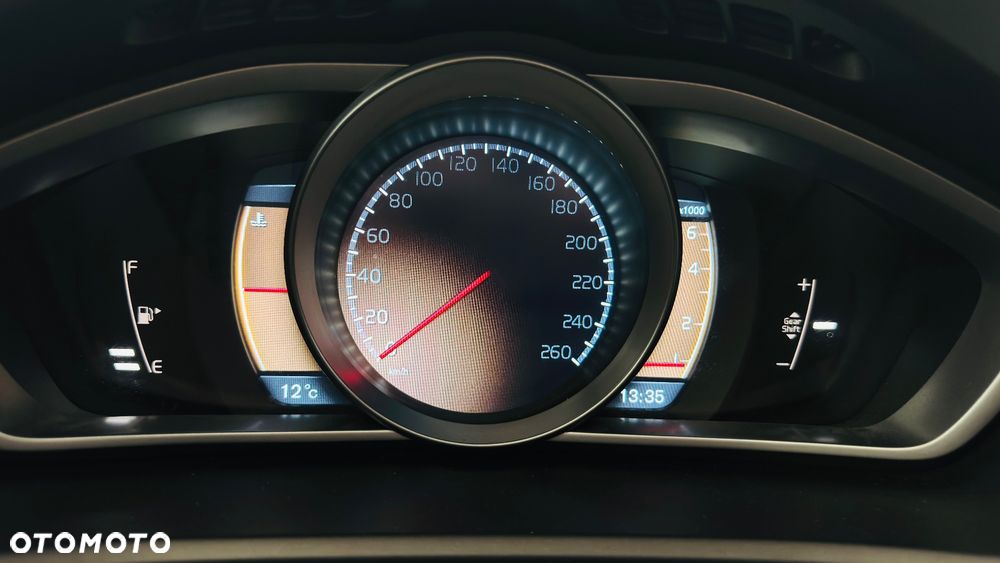 Volvo V40 T3 Momentum - 15