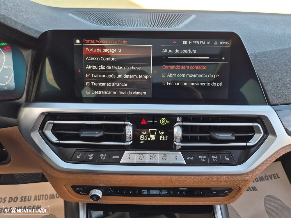 BMW 320 e Touring Line Luxury Auto - 32