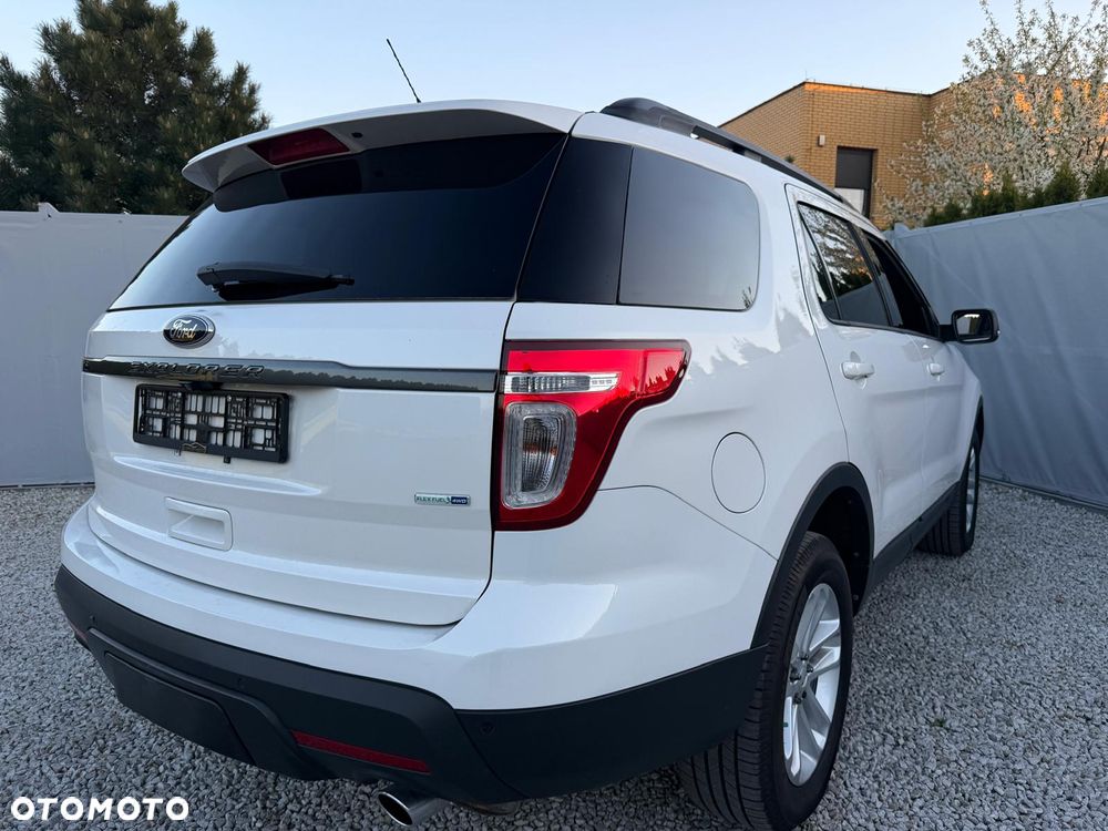 Ford Explorer - 17