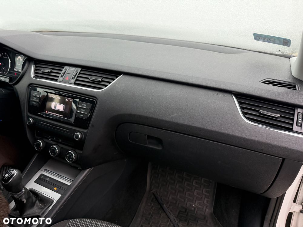 Skoda Octavia 1.6 TDI Ambition - 37