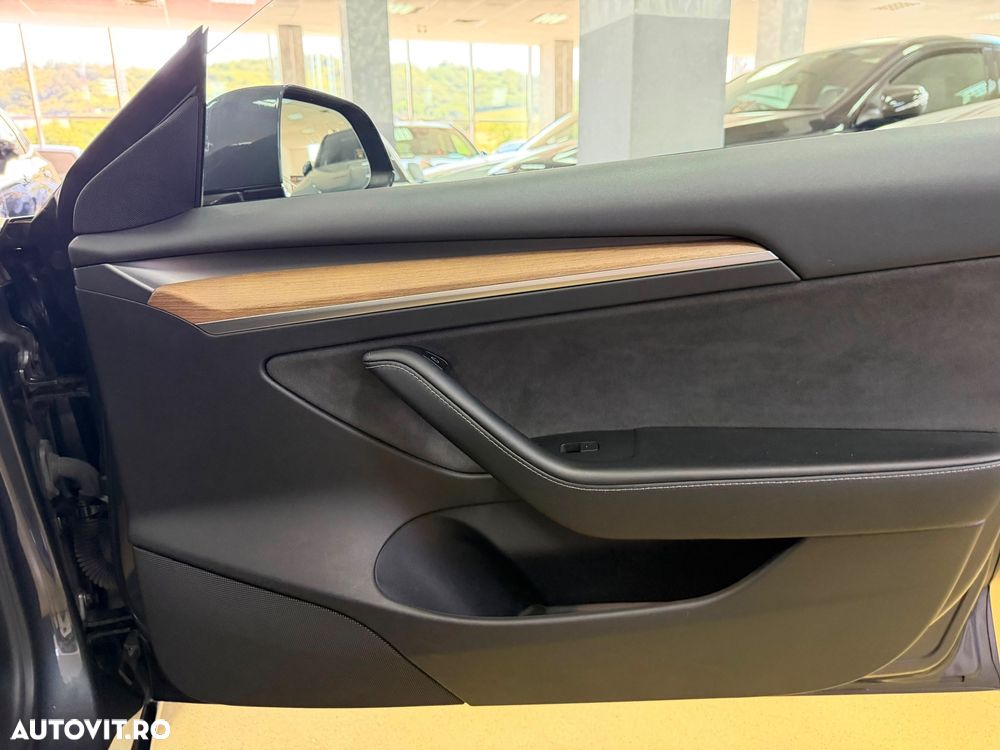 Tesla Model 3 Langstreckenbatterie Allradantrieb Dual Motor - 19