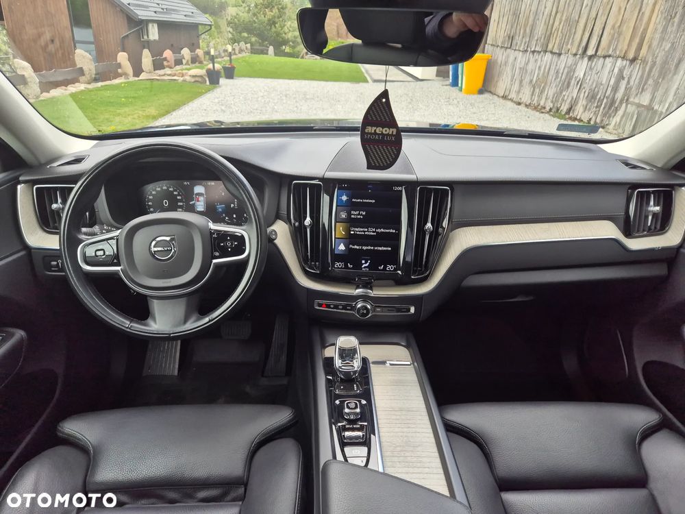Volvo XC 60 B4 D AWD Inscription - 13