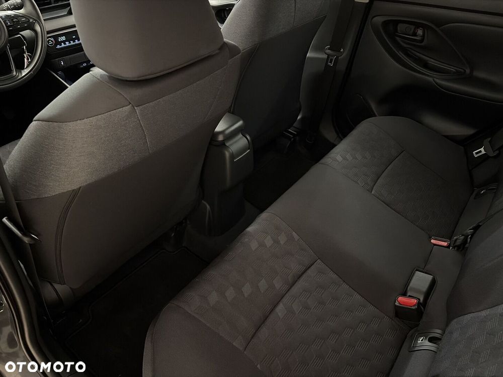 Toyota Yaris Hybrid 1.5 Style - 12