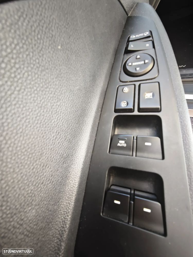 Hyundai Tucson 1.7 CRDi Executive - 6