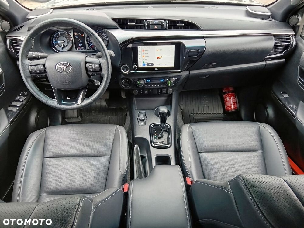Toyota Hilux 2.8 D-4D mHEV Double Cab Invincible 4x4 - 9