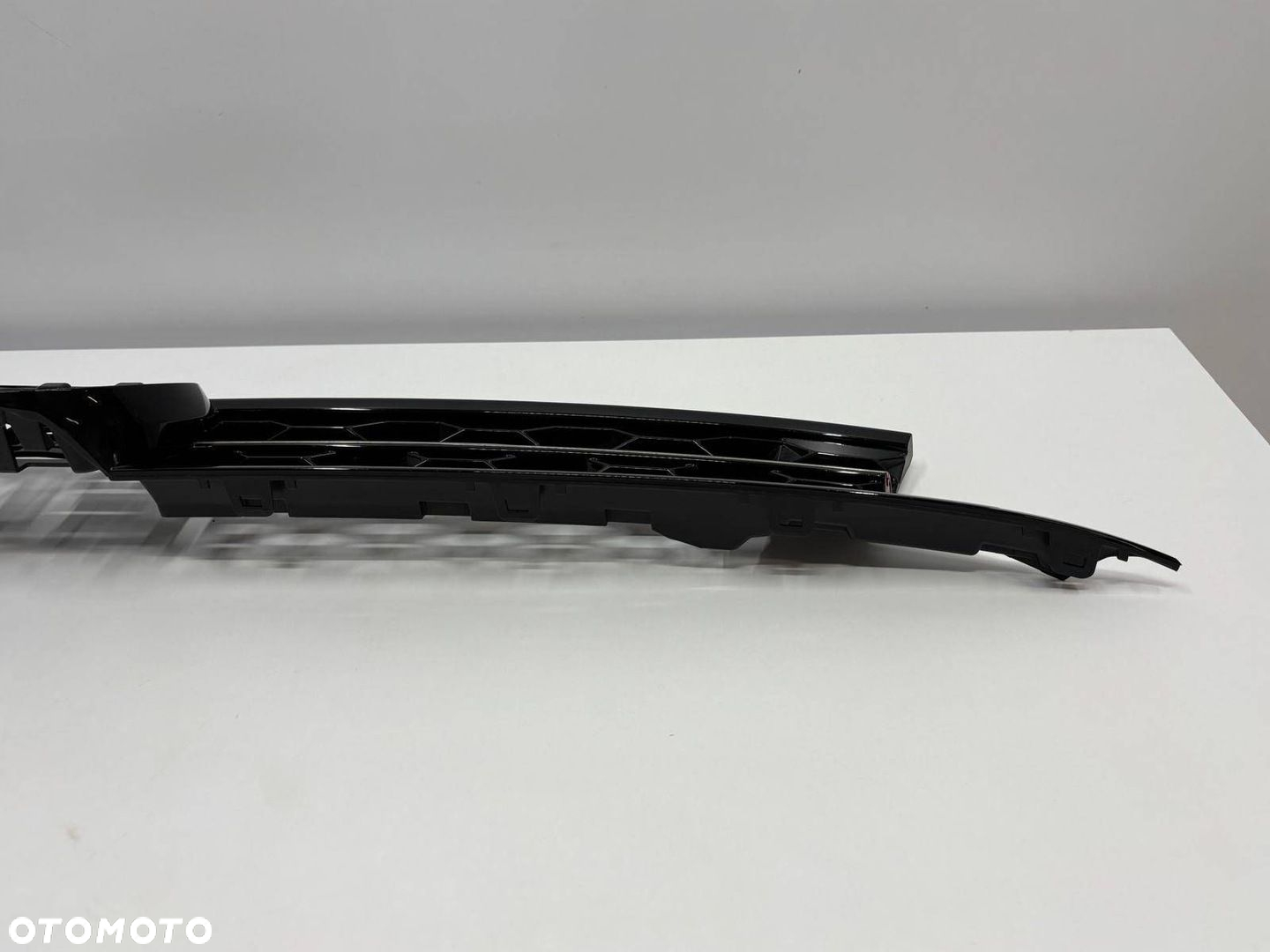 Volkswagen VW Polo VI 2G GTI Grill Atrapa Zderzaka 2G0853653M - 9
