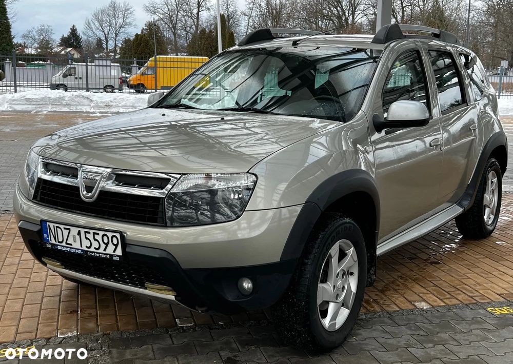 Dacia Duster 1.6 Laureate 4x4 - 1