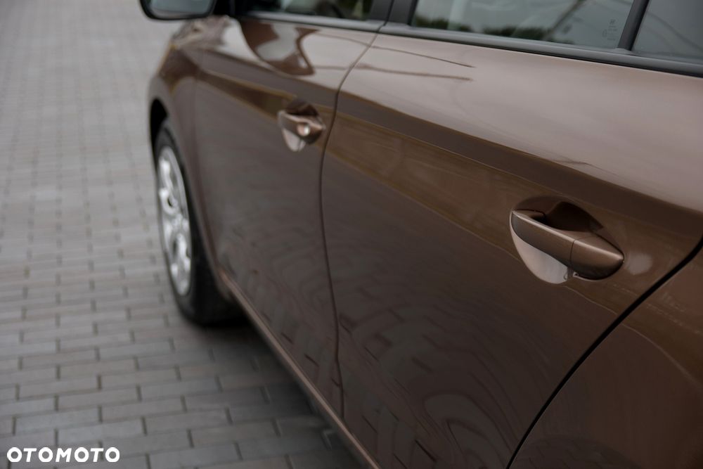 Hyundai i20 blue 1.2 YES Silver - 15