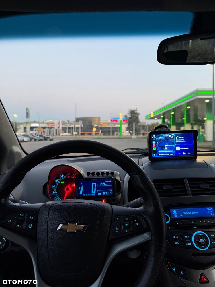 Chevrolet Aveo 1.4 16V LT - 4