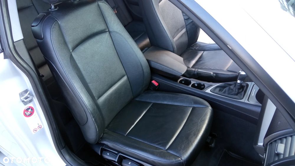 BMW Seria 1 116d - 17