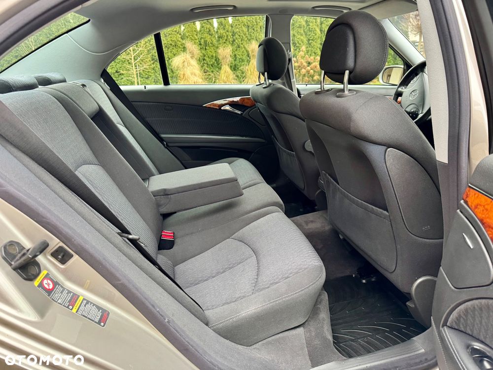 Mercedes-Benz Klasa E 350 Elegance Sport Edition - 18