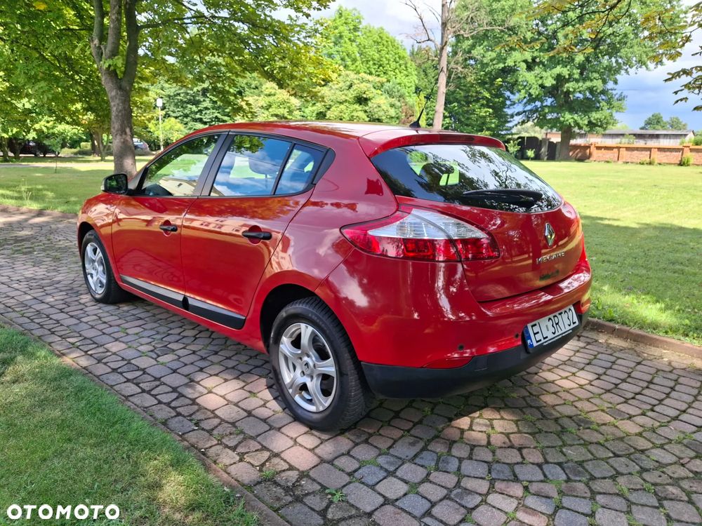 Renault Megane 1.6 16V 100 Authentique - 4