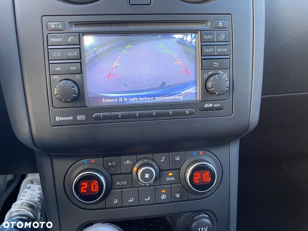 Nissan Qashqai 2.0 360 - 23