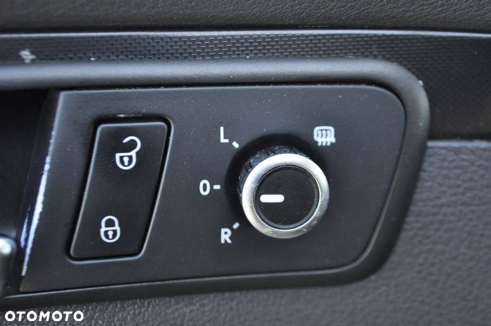 Volkswagen Touran 2.0 TDI DPF Comfortline - 13