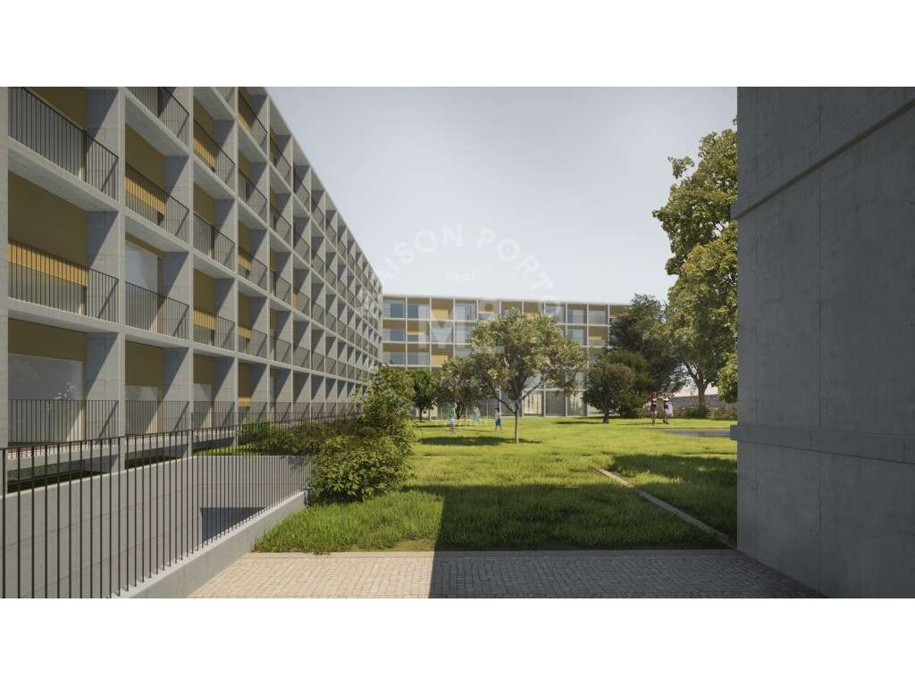 Apartamento T0 com Varanda e Lugar de Garagem próximo ao Centro em ... - Grande imagem: 4/12