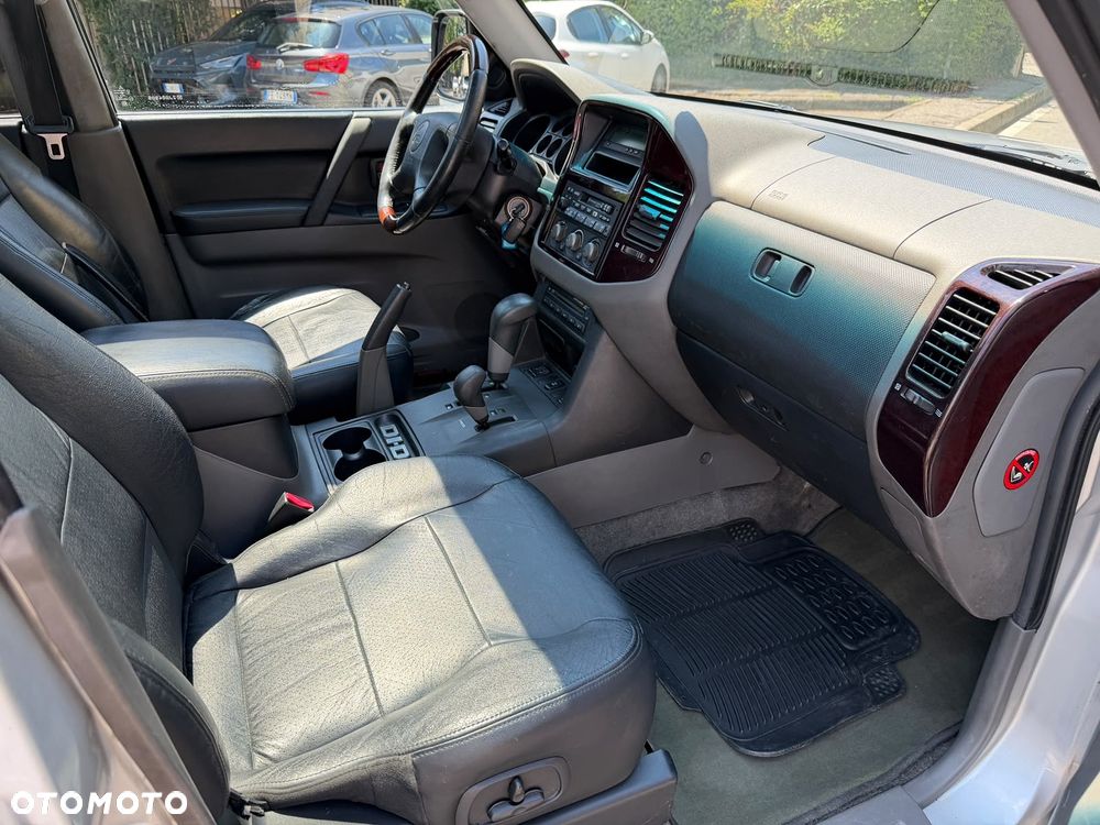Mitsubishi Pajero 3.2 DI-D Edition 20 - 6